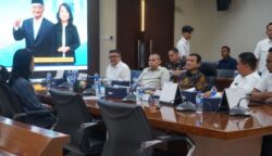 Dorong Penanganan Sampah dan Banjir, Wagub Aceh Temui Kementerian PUPR