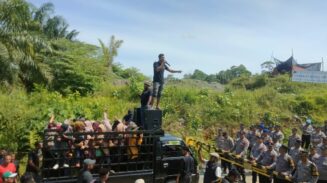 Demo Tambang