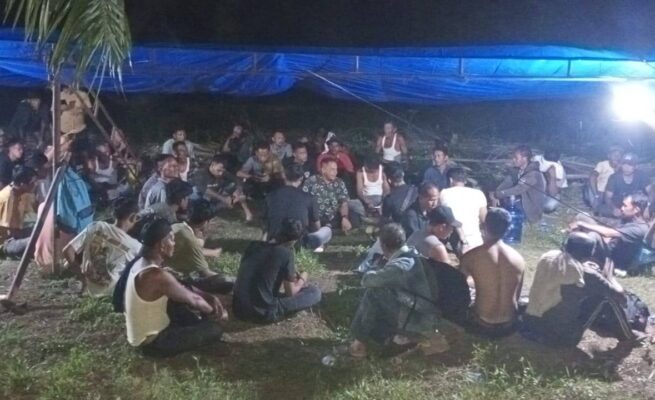 Ratusan Warga Teupin Tinggi Duduki Kantor PT ASN, Tuntut Kejelasan Lahan Plasma