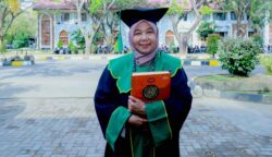 Prof Dr Asna Husin