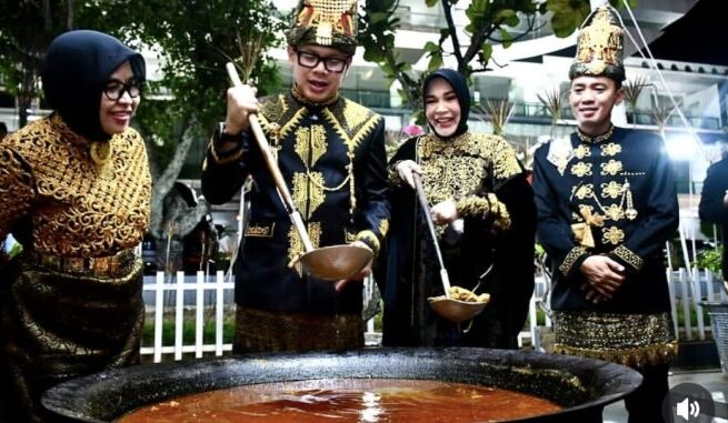 Banda Aceh Rayakan HUT ke-820, Wamendagri: Ini Kota Berkarakter dan Penuh Nilai Sejarah