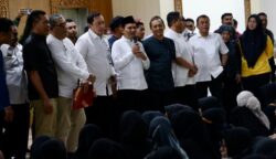Nakes Kepung Kantor Gubernur Aceh, Tuntut Pencairan TPP dan Remunerasi