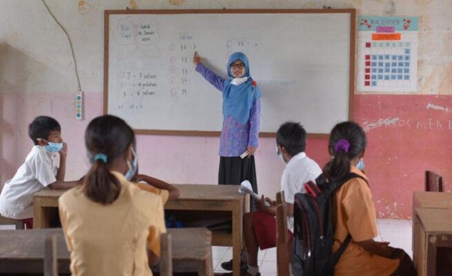 341 Ribu Guru Honorer Bakal Terima Insentif Tahun 2025, Ini Syarat dan Cara Ceknya