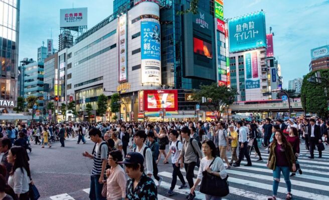 Jepang Bikin Aturan Baru, Warga Hanya Boleh Pakai Ponsel Dua Jam Sehari