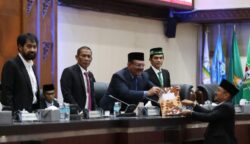 Mualem Teken Kesepakatan Qanun RPJMA dengan DPRA, Ini Arah Pembangunan Aceh 5 Tahun ke Depan