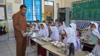 Plt Sekda Abdya Pastikan Program MBG Berjalan Optimal