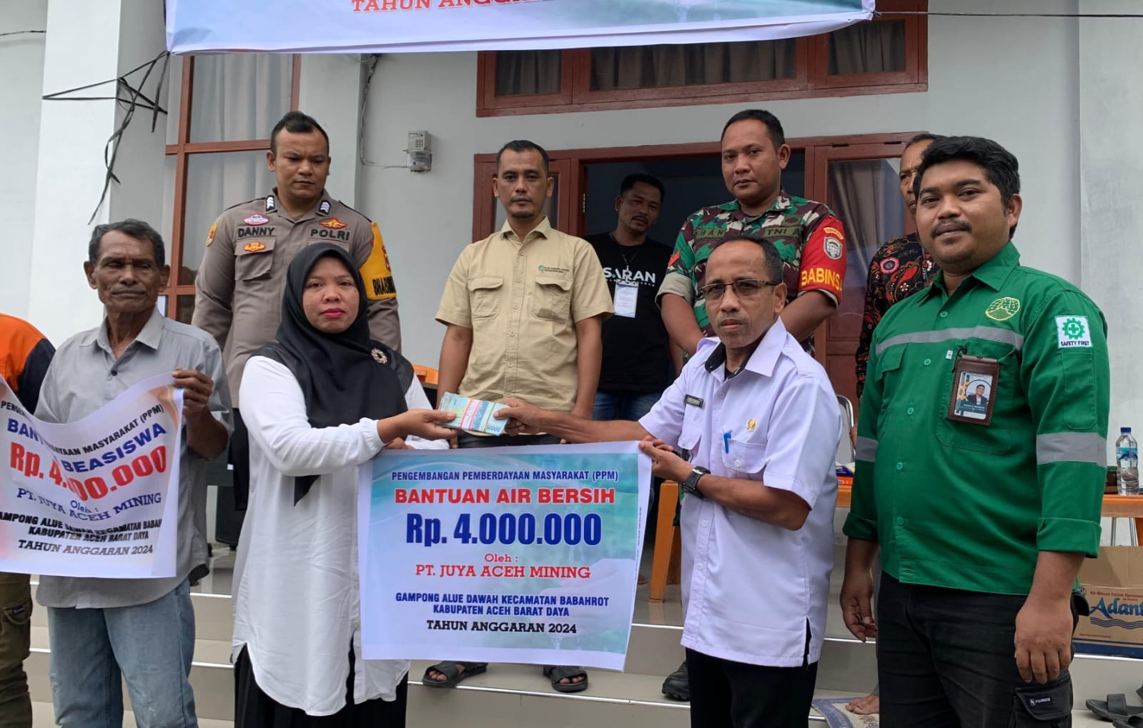 PT JAM Salurkan Bantuan Air Bersih untuk Warga Alue Dawah di Tengah Krisis Air