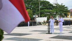 Peringati Hari Pahlawan, Wagub Fadhlullah Pimpin Upacara dan Ziarah di TMP Peuniti