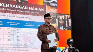 Pemerintah Salurkan Rp32,9 Miliar untuk 16.467 Guru Terdampak Bencana di Aceh dan Sumatra