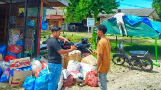 Wujud Solidaritas Sosial, Pemuda Pulau Kayu Buka Posko Bantuan untuk Korban Banjir