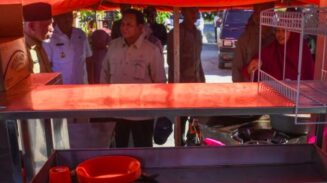 Kemensos Dirikan 30 Dapur Umum, Siapkan 80 Ribu Porsi per Hari untuk Korban Banjir Sumatera