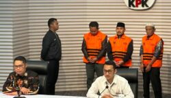 OTT KPK di Bekasi, Bupati Ade Kuswara dan Ayahnya Jadi Tersangka Suap Proyek
