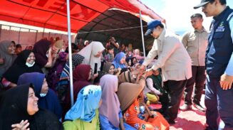 Kunjungi Pengungsi di Kutacane, Prabowo Janji Perbaiki Infrastruktur Pascabencana Aceh