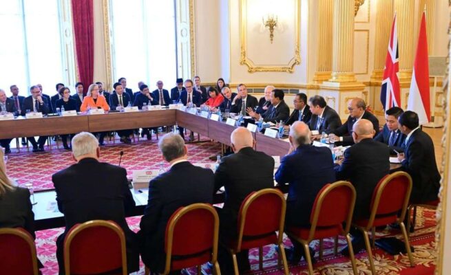 Prabowo Paparkan Visi Pendidikan Indonesia di Inggris, Tekankan Sekolah Rakyat dan Digitalisasi